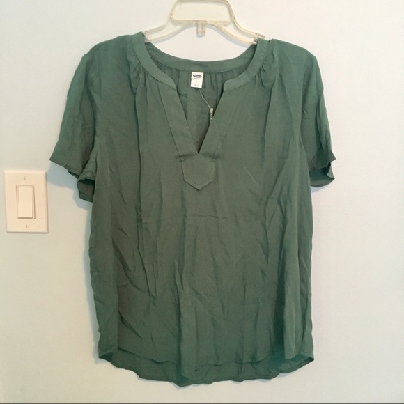 Old Navy Tops - Jade Green flowy short sleeved Blouse Old Navy Tops - Jade Green flowy short sleeved Blouse